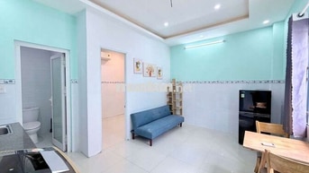 CĂN HỘ 1PN 40M2 CỬA SỔ TRỜI, TÒA NHÀ THANG MÁY GẦN CẦU THANH ĐA