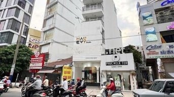 Sang Nhượng CHDV 10 Phòng + 1 Mặt bằng tại Phú Nhuận