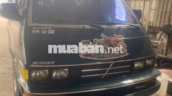 Toyota Hiace Xanh