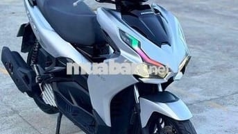 Honda Air Blade 2021 Bạc phocher ,đèn audi đẹp mới