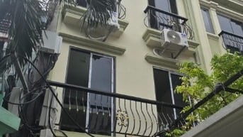 CHDV CĂN GÓC NHỔN 6T THANG MÁY - 10P THU 40TR GIÁ GIẢM 9.X TỶ