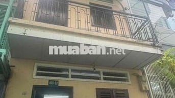 nhà riêng 2 tầng,  DTSD 52m2, hẻm chính ra Lý Thái Tổ ,