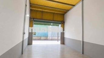 Cho thuê nhà cấp 4, có gác kiên cố tiện làm kho. DT 5x20m. Giá 13tr/th