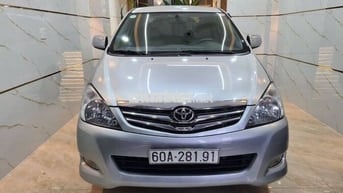 TOYOTA INNOVA V TỰ ĐỘNG 8 CHỖ,CHẤT ZIN NHIỀU