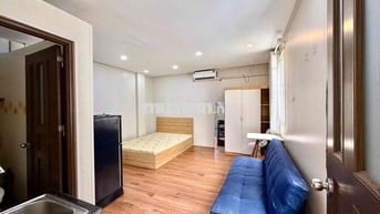 Cho Thuê Căn Hộ 2 Cửa Sổ Full NT Thang Máy Rộng 25m2 Ngay ĐH Bách Khoa