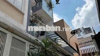NC P11. tân bình 5pn 5wc - HXH - có sân thượng