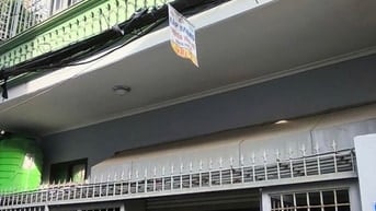 Cho thuê nhà 677 Nguyễn Khoái, quận hai Bà Trưng, ôtô đỗ cửa