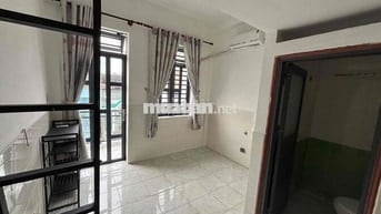 phòng trọ giá rẻ có ban công gần sân bay nhà ga T3
