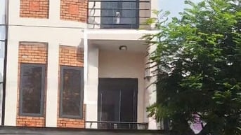 Bán nhà 65 Dạ Nam, P.Chánh Hưng (cũ là P.2, Q.8), 5x24m, 2 lầu, ST