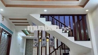 Nhà Chín Chủ Cho Thuê 4,5x12 1Lầu 2pn 2wc
