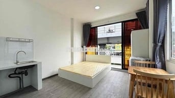 Cho thuê phòng bancol đầy đủ nội thất gần dh ueh, hulfit, hoa sen, sp