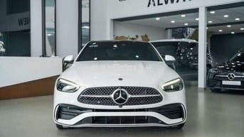 Mercedes-Benz C300 AMG 2023 V1 siêu lướt 7500km