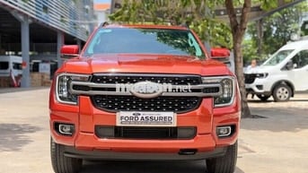 Ford Ranger XLS AT 2024 Đỏ cam - Xe hiếm