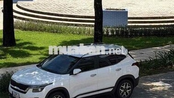 KIA Seltos Luxury 2022 Trắng Tự động 1 chủ từ đầu