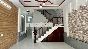 Nhà trệt lầu 2PN hẻm đường Trần Hoàng Na chỉ 6 triệu