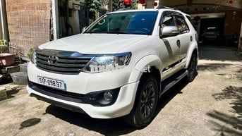 Toyota Fortuner 2.7V Sportivo TRD 2015