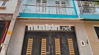 NHÀ ĐẸP NGUYÊN CĂN 1T2L - 4 PHÒNG- KDC HỒNG LONG- GẦN VẠN PHÚC
