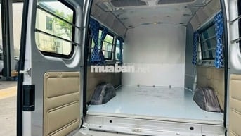 Ford Transit Van 2018 Bạc_3 chỗ chở hàng siêu rộng