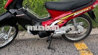 Honda Wave Thể thao màu Đỏ đen