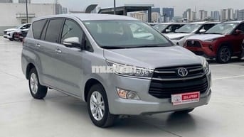 Toyota Innova 2.0E MT 2017 Bạc