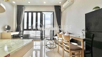 THUÊ NGAY PHÒNG BAN CÔNG 38M2 ĐỦ NỘI THẤT ĐIỆN BIÊN PHỦ GẦN HÀNG XANH