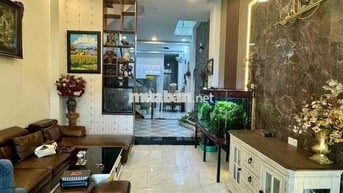NHÀ ĐẸP [ 4 x 28] 1 lầu (3PN,4WC) .full Nội thất, 738/ Quốc lộ 1A,BT