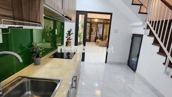 Cho thuê nhà mới Ngô Tất Tố, 4 tầng, 4 x 20m, hẻm xe hơi, chỉ 21tr