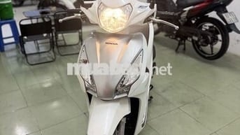 Honda Vision Trắng rin nguyên , chính chủ 