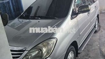 Toyota Innova V Số tự động Bạc 114.126 km