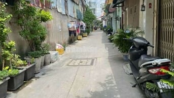 Cho thuê nhà giá rẻ hẻm thông Nguyễn Sơn -TNH quận Tân Phú chỉ 11tr/th