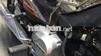 Honda Dream II Đen