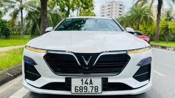 VinFast Lux A2.0 Plus 2022 Trắng 8600 km