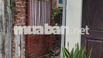 Cho thuê nhà cấp 4 ngõ 96 Tô Ngọc Vân Tây Hồ