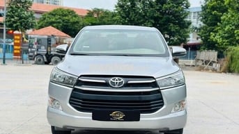 Toyota Innova 2.0 E MT 2018 Số sàn Bạc