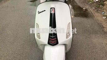 Piaggio Vespa 2016. máy zin nguyên bản siu êm đẹp