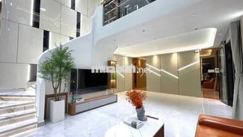 HẺM XE HƠI - NHÀ ĐẸP 5 TẦNG - 44M2 - TẶNG FULL NỘI THẤT
