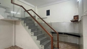 CHO THUÊ NHÀ ĐƯỜNG CÁCH MẠNG THÁNG 8, SÁT NGÃ TƯ ÔNG ÍCH ĐƯỜNG– CẨM LỆ