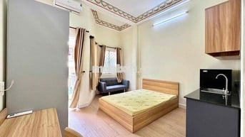 Cho Thuê Căn Hộ Ban Công Full NT Rộng 27m2 Gần ĐH Kinh Tế UeH Q10