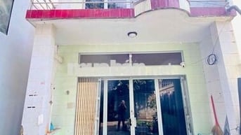 BÁN ĐẤT TẶNG NHÀ - TRỤC PHẠM VĂN ĐỒNG - HẺM Ô TÔ - 100m2 - 4.8 TỶ