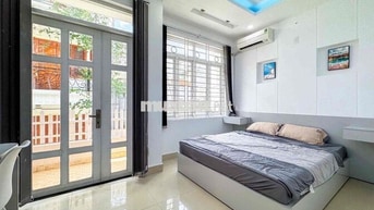 CĂN HỘ 1 PHÒNG NGỦ THOÁNG MÁT NGAY GẦN CÔNG VIÊN LÀNG HOA
