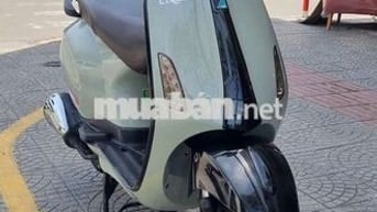 Vespa 50 2024 Xám