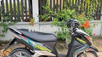 Yamaha Luvias 2011 Đen