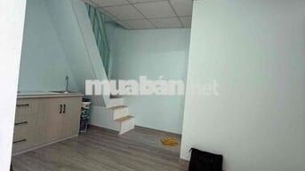 Nhà nhỏ sổ hồng riêng- gần siêu thị Emart2, cách hẻm xe hơi vài bước.