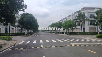 90m2 full thổ cư , nằm trong khu dân cư , đối diện 2 KCN