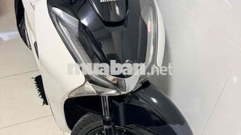Honda SH Trắng đen Xăng