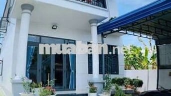 BÁN NHÀ 2 LẦU MÁI NGÓI.  GẦN GIÁO XỨ HẢI SƠN 