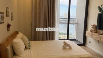 Cho thuê lâu dài căn hộ view biển tầng cao tại Hạ Long
