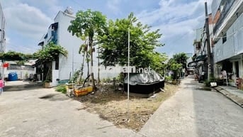 BÁN GẤP ĐẤT 2 MẶT TIỀN_HẺM XE HƠI LINH TRUNG_NGANG 9M VUÔNG VỨC