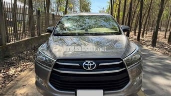 Toyota Innova 2.0E 2018đk19 Số sàn Đồng ánh kim