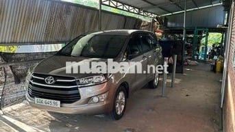 Toyota Innova 2020 Số sàn màu Nâu